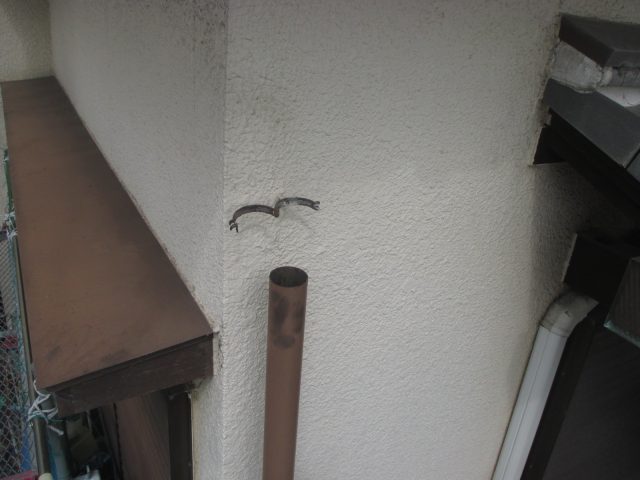 姫路市で雹害で外れた竪樋